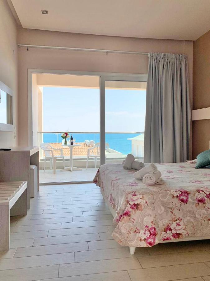 Saradari Beach Hotel - Adults Only Herszonisszosz Kültér fotó